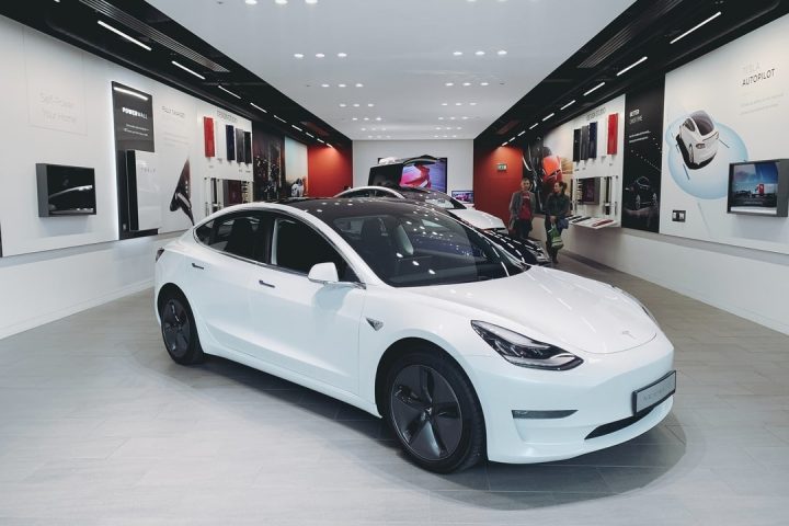 5 основных преимуществ перехода на Tesla