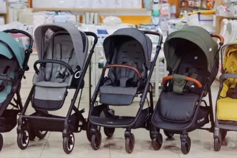 Вибір коляски для дитини: найкращі моделі