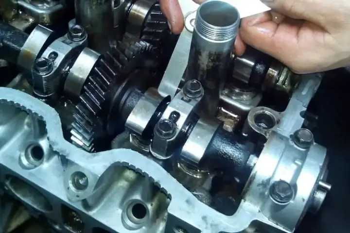 Профілактика клапанів двигуна: чи варто чистити, якщо все працює?