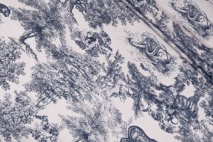 Атлас: магия зеркального блеска и королевской стати